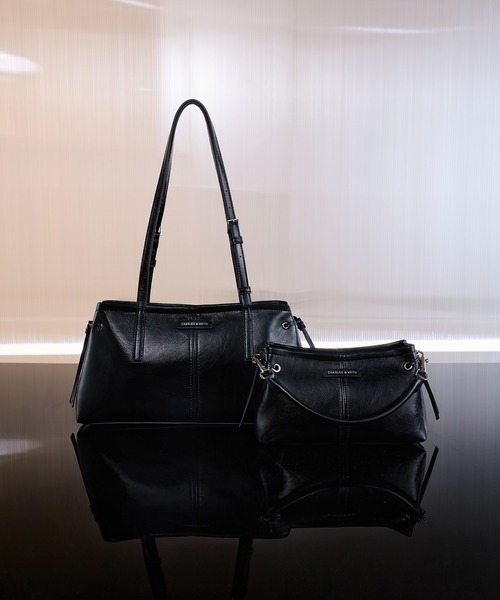 Noane ノアン イーロンゲイティドハンドルショルダーバッグ CHARLES & KEITH Noane ノアン イーロンゲイティドハンドル