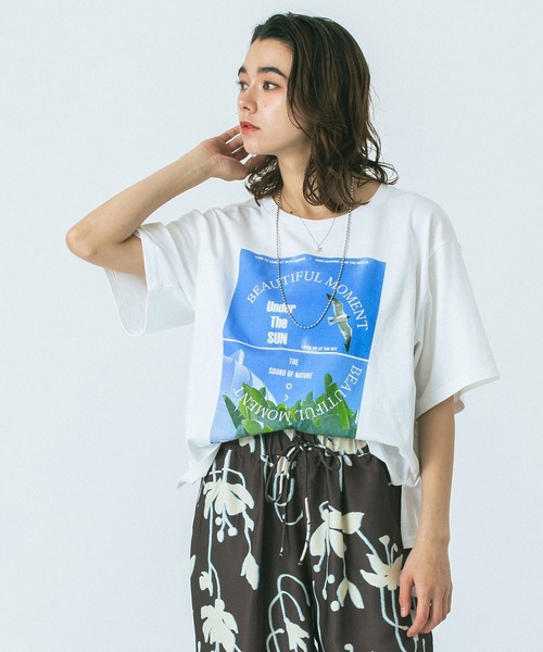 ROSE BUD(ローズバッド)の「(GENE HEAVENS)BEAUTIFUL MOMENT PHOTO TEE(Tシャツ/カットソー・レディース・ブラック/ホワイト・ONE SIZE)」の17枚目の写真