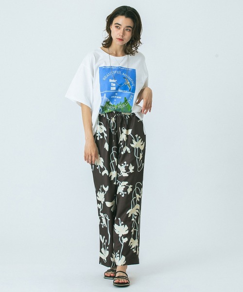ROSE BUD(ローズバッド)の「(GENE HEAVENS)BEAUTIFUL MOMENT PHOTO TEE(Tシャツ/カットソー・レディース・ブラック/ホワイト・ONE SIZE)」の11枚目の写真