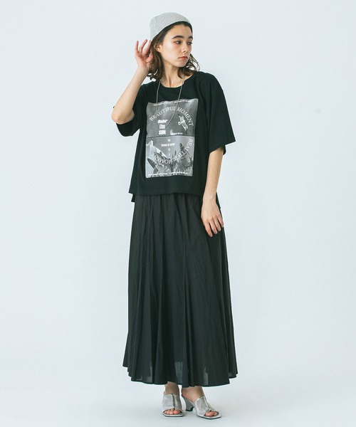 ROSE BUD(ローズバッド)の「(GENE HEAVENS)BEAUTIFUL MOMENT PHOTO TEE(Tシャツ/カットソー・レディース・ブラック/ホワイト・ONE SIZE)」の4枚目の写真