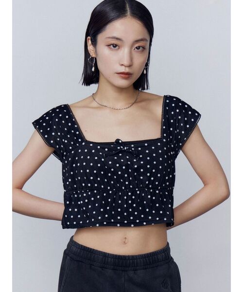 EMODA（エモダ）の「ベロアギャザーリボンタンクトップ（タンクトップ・レディース・ホワイト/ブラック/ブラウン・FREE）」の4枚目の写真