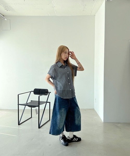 4INT.(フォイント)の「バルーン 9分丈 ハーフ デニム バミューダパンツ / Dカン付き(その他パンツ・レディース・ブラック/ライトブルー/ブルー・M/S)」の13枚目の写真