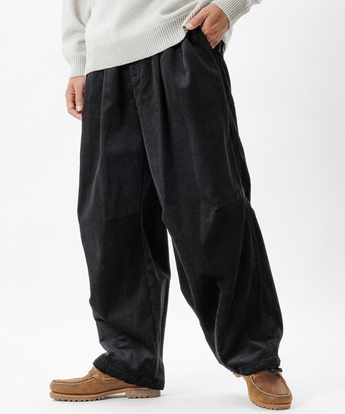 FREAK'S STORE（フリークスストア）の「限定展開 ワイドシルエット コーデュロイ ミリタリーサーカスパンツ / スノ―パンツ（その他パンツ・メンズ・ブラック/ブラウン/チャコールグレー/ベージュ・LARGE/MEDIUM/SMALL）」の2枚目の写真