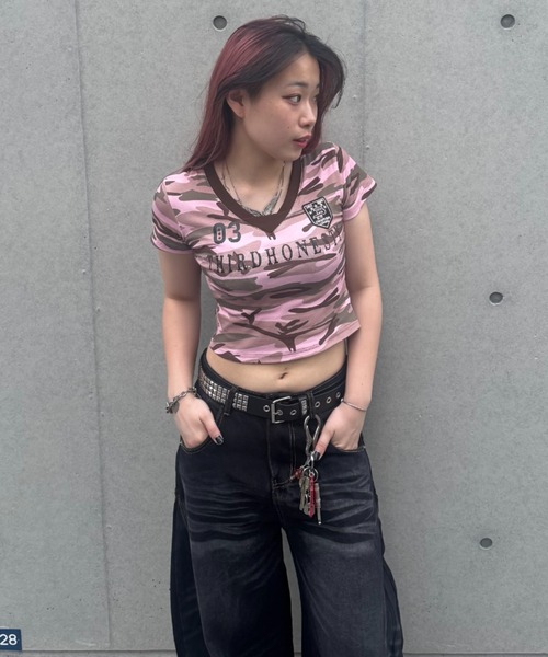 ATMARK（アットマーク）の「《フリーサイズ　/　UNISEX　》ATMARK Tシャツ 半袖 クルーネック  チビT ピチT短丈（Tシャツ/カットソー・レディース・カーキ/ブラック/ピンク・FREE）」の8枚目の写真