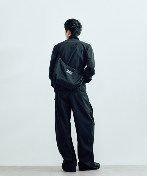 SHINYAKOZUKA(シンヤコヅカ)の「【復刻】CONZ別注 ORDINARY WANDERING BAG/ナイロン/撥水機能/SHINYAKOZUKA(ショルダーバッグ・メンズ・ブラック・FREE)」の4枚目の写真