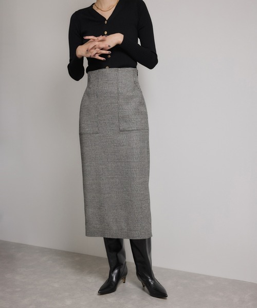 ROPE'（ロペ）の「[美人スカート]ウールレーヨンポケット付きタイトスカート(ヘリンボーン/グレンチェック)/セットアップ対応（スカート・レディース・ブラック系その他2/ブラック系その他・36/38）」の2枚目の写真