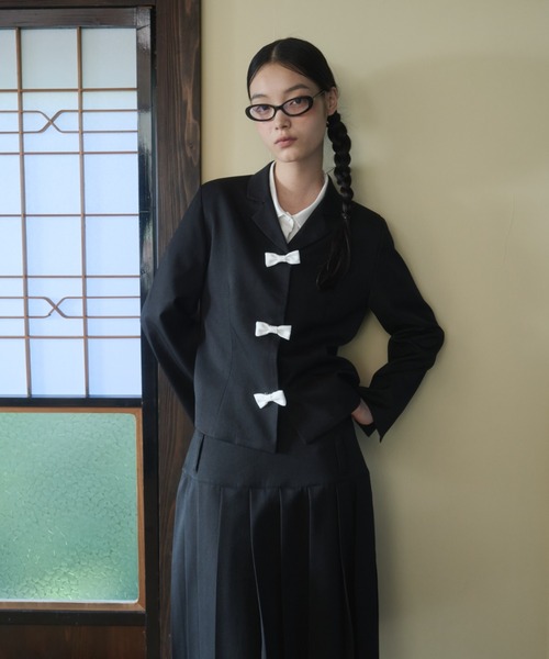 FEKETE（フェケテ）の「bicolor ribbon tailored jacket / バイカラーリボンテーラードジャケット（テーラードジャケット・レディース・グレー/ブラック・SMALL/MEDIUM/LARGE）」の9枚目の写真