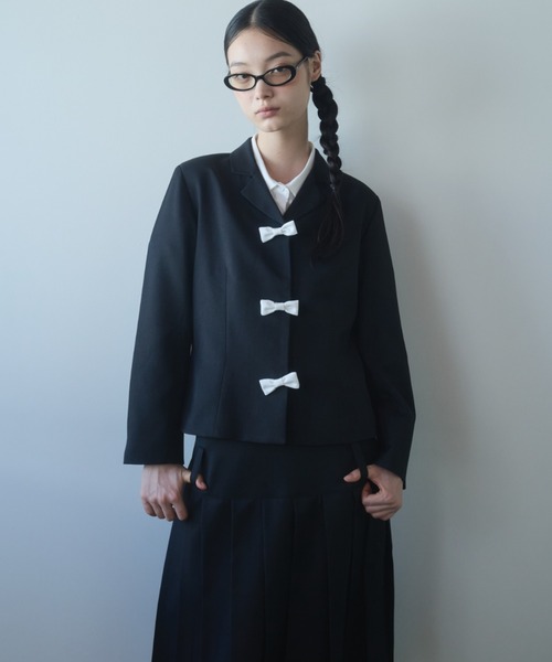 FEKETE（フェケテ）の「bicolor ribbon tailored jacket / バイカラーリボンテーラードジャケット（テーラードジャケット・レディース・グレー/ブラック・SMALL/MEDIUM/LARGE）」の17枚目の写真