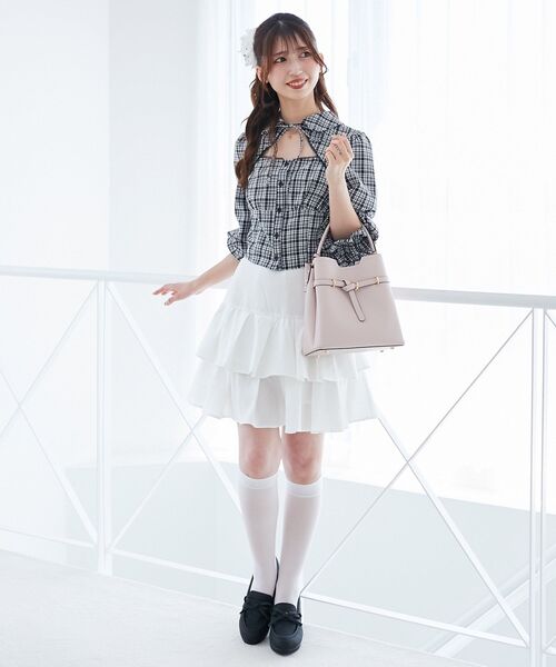 MAJESTIC LEGON（マジェスティックレゴン）の「ノットベルトショルダーバッグ（ショルダーバッグ・レディース・ピンク/ブラック/アイボリー・FREE）」の6枚目の写真