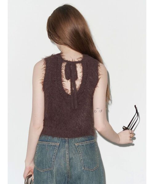 EVRIS（エヴリス）の「ファンシーヤーンノースリニットトップス（タンクトップ・レディース・ブラウン/アイボリー/ブルー・FREE）」の7枚目の写真