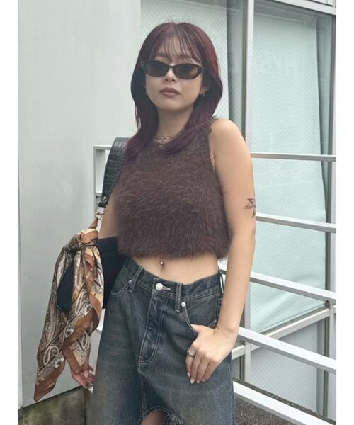 EVRIS（エヴリス）の「ファンシーヤーンノースリニットトップス（タンクトップ・レディース・ブラウン/アイボリー/ブルー・FREE）」の15枚目の写真