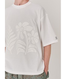elephant TRIBAL fabrics（エレファントトライバルファブリックス）の「elephant TRIBAL fabrics FLOWER PRINT FAT T-SH（Tシャツ/カットソー）」