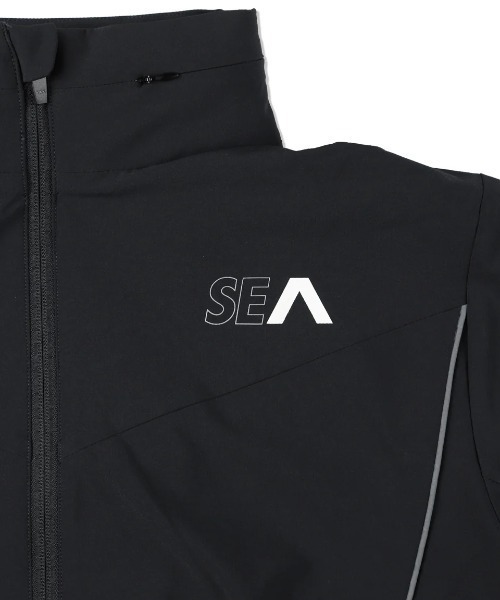 WIND AND SEA(ウィンダンシー)の「【RVCA/ルーカ】24AW WIND AND SEA X LIGHT J/ウインダンシーコラボドローコード付きナイロントラックジャケット( SET UP・セットアップ対応可・空港コーデ)(ナイロンジャケット・メンズ・ブラック系その他/ブラック・MEDIUM/SMALL)」の5枚目の写真