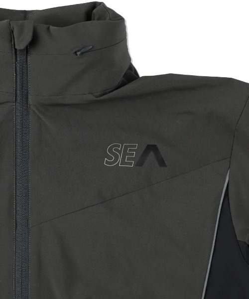 WIND AND SEA(ウィンダンシー)の「【RVCA/ルーカ】24AW WIND AND SEA X LIGHT J/ウインダンシーコラボドローコード付きナイロントラックジャケット( SET UP・セットアップ対応可・空港コーデ)(ナイロンジャケット・メンズ・ブラック系その他/ブラック・MEDIUM/SMALL)」の10枚目の写真
