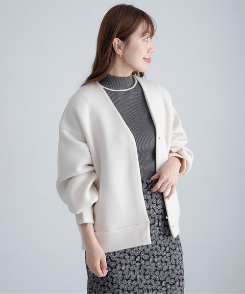 URBAN RESEARCH Sonny Label（アーバンリサーチサニーレーベル）の「『WEB限定』ダンボールVネックカットブルゾン（ブルゾン・レディース・アイボリー/グレー系その他/ブラック・FREE）」の7枚目の写真