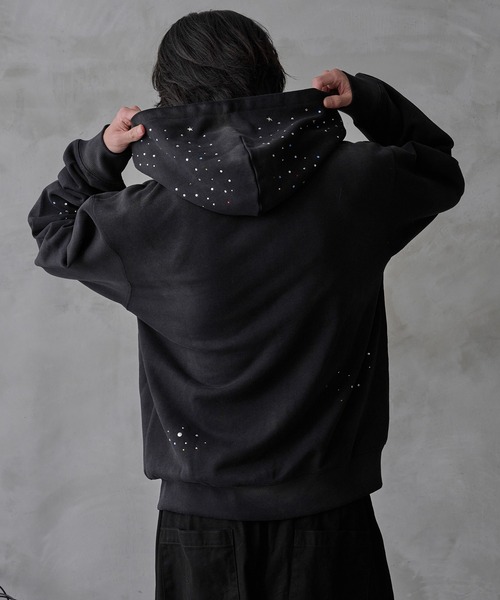 ラインストーンパーカー　フーディ EPNK（イーピーエヌケー）の「Rhinestone zip hoodie / ラインストーン