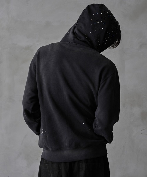 EPNK（イーピーエヌケー）の「Rhinestone zip hoodie / ラインストーンジップフーディ（パーカー・メンズ・ブラウン/ブラック・MEDIUM/LARGE）」の13枚目の写真