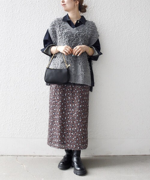 SHIPS any(シップス エニィ)の「SHIPS any: ループ ニット Vネック ベスト(ベスト・レディース・ナチュラル/グレー・ONE SIZE)」の11枚目の写真