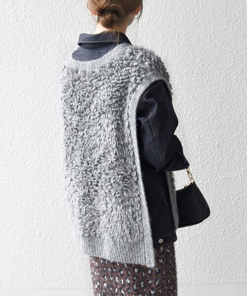 SHIPS any(シップス エニィ)の「SHIPS any: ループ ニット Vネック ベスト(ベスト・レディース・ナチュラル/グレー・ONE SIZE)」の16枚目の写真