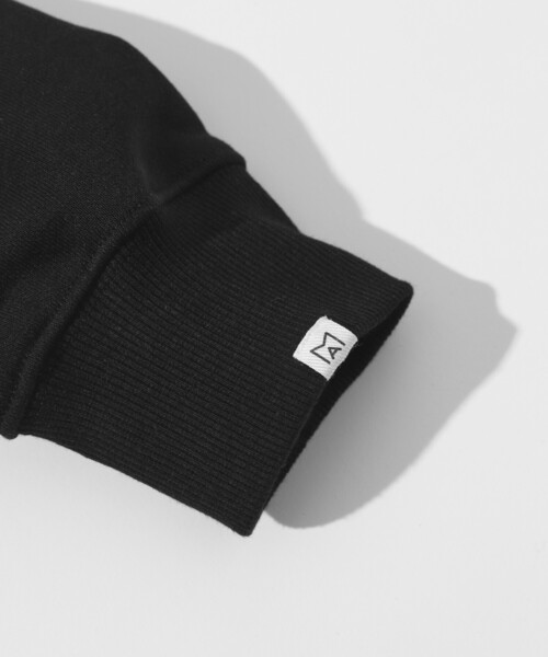 Firsthand（ファーストハンド）の「MA Firsthand/マ ファーストハンド MA ベーシックロゴ刺繍 クルーネックスウェット / 裏毛 / リラックスフィット（スウェット・メンズ・オリーブ/ブラック/オフホワイト/グレー・LARGE/MEDIUM）」の19枚目の写真