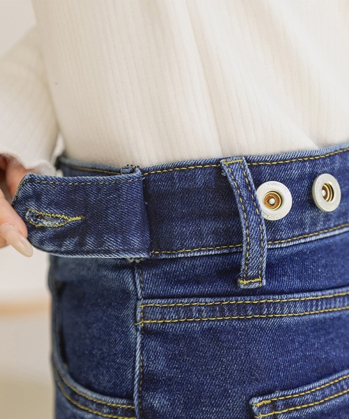 DAY CLOSET（デイ クローゼット）の「【大きいサイズ有/全周裏ゴム/2段階調整可】ウォッシュ加工ストレートデニムパンツ レディース（デニムパンツ・レディース・ブルー/ライトブルー/ブラック/インディゴブルー・2XL/XL/L/S/M）」の8枚目の写真