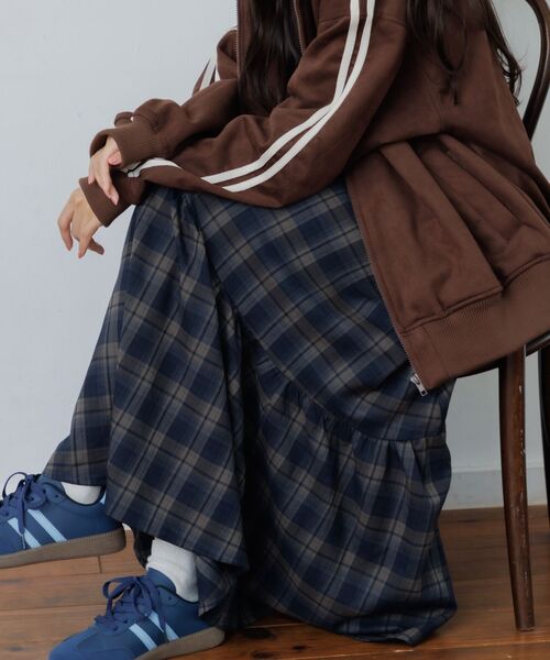 RETRO GIRL(レトロガール)の「イレヘムギャザーSK(スカート・レディース・ブラック/ブルー系その他2/ブラウン系その他2・FREE)」の3枚目の写真