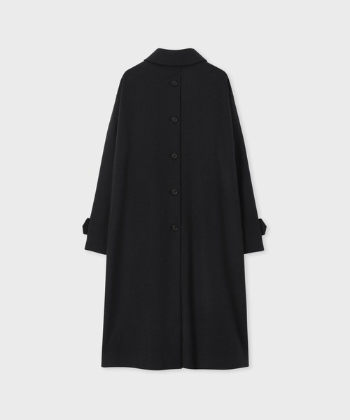 ポールスミス フェザー コート 蛯原友里が着るPaul Smith ウィメンズのウィンターセレクションが公開