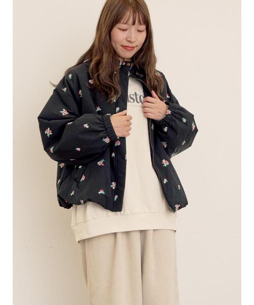 小花総刺繍中綿ジャケット（ノーカラージャケット）｜Samansa Mos2