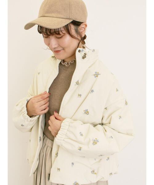 小花総刺繍中綿ジャケット（ノーカラージャケット）｜Samansa Mos2
