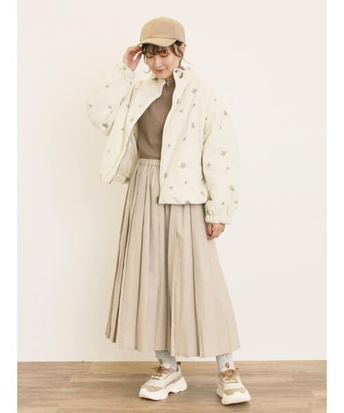 Samansa Mos2（サマンサ モスモス）の「小花総刺繍中綿ジャケット（ノーカラージャケット・レディース・オレンジ/キナリ/ブラック・F）」の8枚目の写真