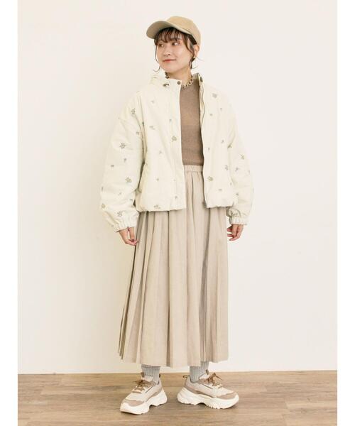 Samansa Mos2（サマンサ モスモス）の「小花総刺繍中綿ジャケット（ノーカラージャケット・レディース・オレンジ/キナリ/ブラック・F）」の9枚目の写真