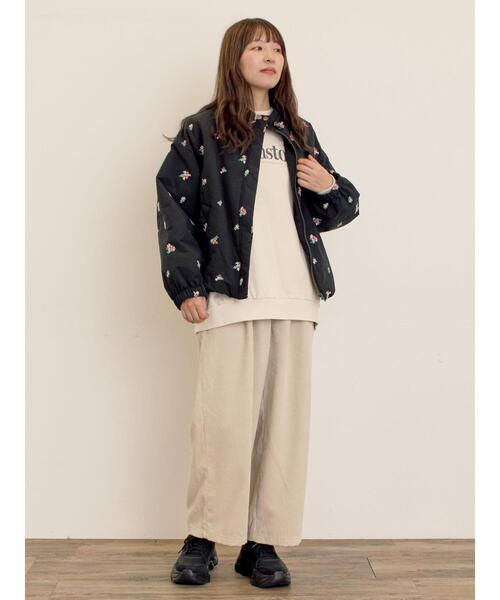 小花総刺繍中綿ジャケット（ノーカラージャケット）｜Samansa Mos2