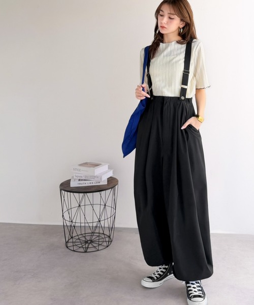 classicalelf(クラシカルエルフ)の「【撥水・UVカット・イージーケア機能付き】アクティブシーンにも頼れる!サスペンダー付きボリュームパンツ(その他パンツ・レディース・アイボリー/ブラック/チャコール・MEDIUM/SMALL/X-LARGE/LARGE)」の22枚目の写真