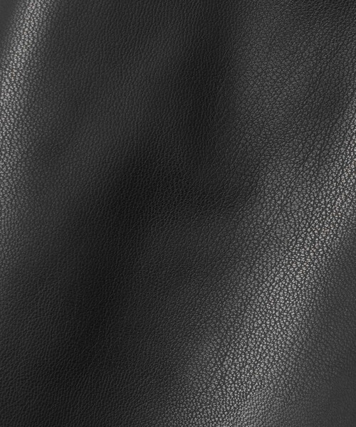 allureville（アルアバイル）の「フェイクレザーバミューダパンツ（その他パンツ・レディース・ブラック・1/2）」の7枚目の写真