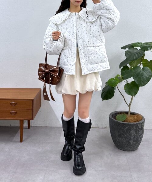 w closet(ダブルクローゼット)の「Amフリル中綿ブルゾン(ダウンジャケット/コート・レディース・オフホワイト/ピンク/イエロー・FREE)」の21枚目の写真