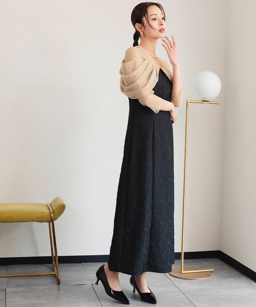 LOWO(ロワ)の「ドレス・ビジネス・カジュアルにも対応|シーンを選ばないエナメルヒール パンプス 結婚式 オフィス ローヒール 歩きやすい(パンプス・レディース・ブラック/ベージュ・36/37/38/39/40)」の6枚目の写真
