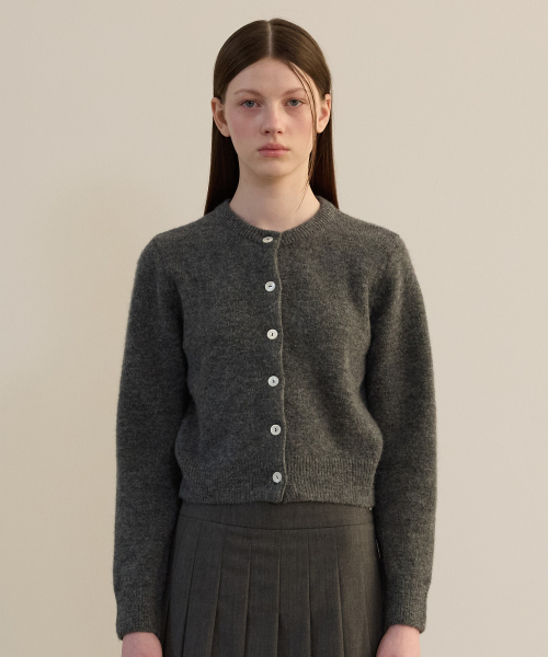 TTUDEMENT(トュードメント)の「ALPACA ROUND CARDIGAN CHARCOAL(カーディガン/ボレロ・レディース・その他・FREE)」の1枚目の写真