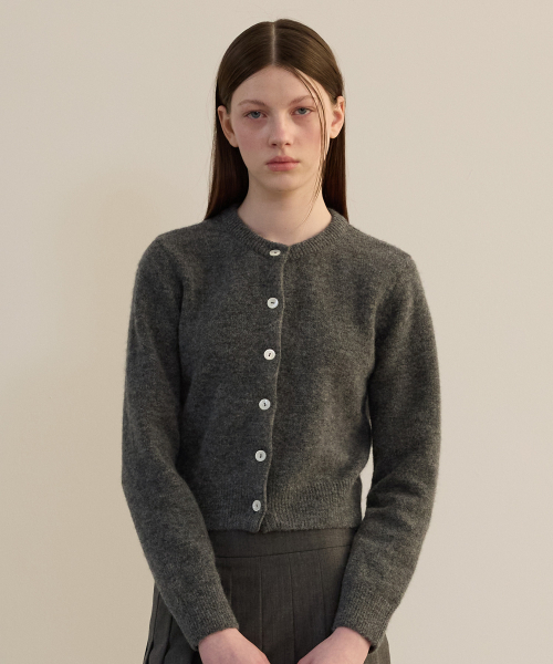 TTUDEMENT(トュードメント)の「ALPACA ROUND CARDIGAN CHARCOAL(カーディガン/ボレロ・レディース・その他・FREE)」の2枚目の写真