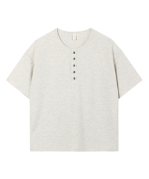 WESLEYHYUSTON（ウェズリーユーストン）の「W metal button henley neck knit grey（Tシャツ/カットソー）」