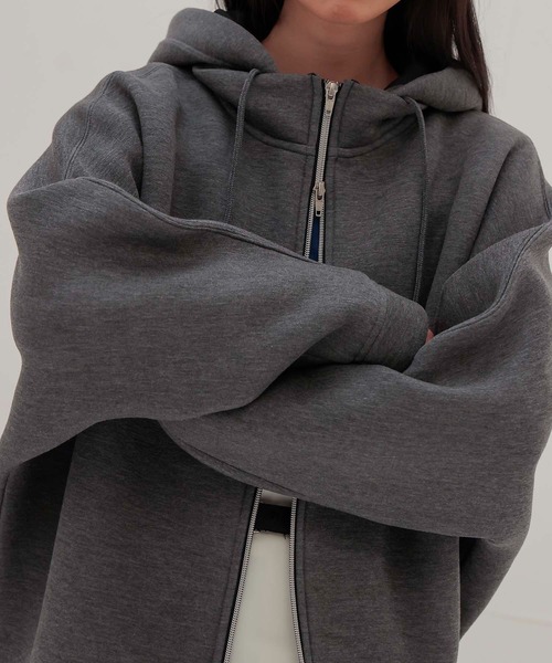 DRESSLAVE（ドレスレイブ）の「stiff dolman sleeve hoodie(スティッフドルマンスリーブフーディ)（パーカー・レディース・ホワイト/チャコールグレー・38）」の13枚目の写真