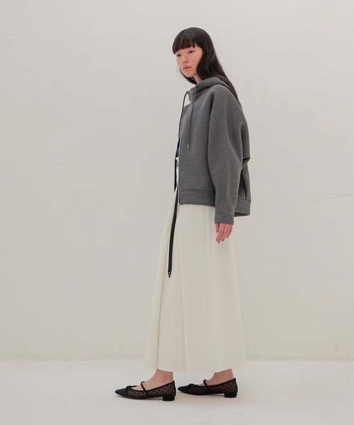 DRESSLAVE（ドレスレイブ）の「stiff dolman sleeve hoodie(スティッフドルマンスリーブフーディ)（パーカー・レディース・ホワイト/チャコールグレー・38）」の3枚目の写真