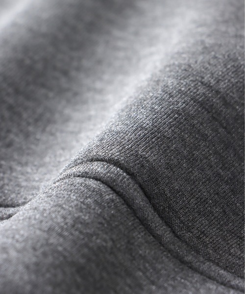 DRESSLAVE（ドレスレイブ）の「stiff dolman sleeve hoodie(スティッフドルマンスリーブフーディ)（パーカー・レディース・ホワイト/チャコールグレー・38）」の8枚目の写真