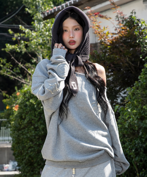 RuNaKi'Hu'(ルナキフ)の「WXT067 グルグルアプリーケワンショルダースウェット (メランジェグレー)(スウェット・レディース・その他・1/2)」の3枚目の写真