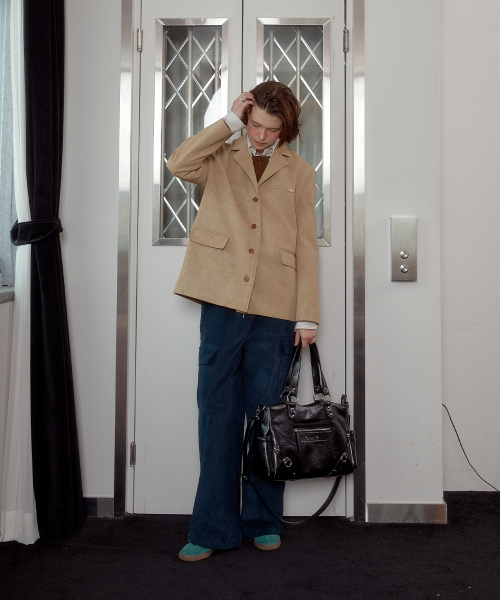 ANOETIC(アノエティック)の「CORDUROY CARGO WIDE PANTS_NAVY(その他パンツ・レディース・ネイビー・FREE)」の3枚目の写真