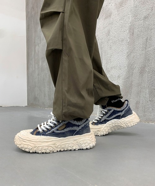 shoes365(シューズスリーシックスファイヴ)の「デニム厚底スニーカー/Denim platform sneakers(スニーカー・メンズ・ブラック/インディゴブルー/グレー・27.0cm/26.5cm/26.0cm/25.5cm/25.0cm)」の4枚目の写真