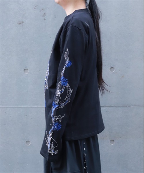 REZEN(リゼン)の「花魁×龍ロンT(Tシャツ/カットソー・メンズ・ローズ/レッドパープル・LARGE/MEDIUM)」の3枚目の写真