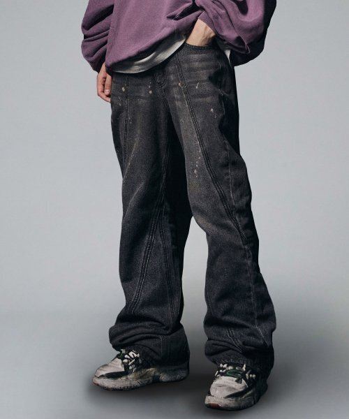 NOT4NERD(ノットフォーナード)の「Curved Dirty Wash Bootscut Denim Pants - Black(デニムパンツ・レディース・その他・LARGE/MEDIUM/X-LARGE)」の1枚目の写真
