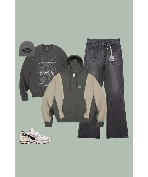 NOT4NERD（ノットフォーナード）の「Curved Dirty Wash Bootscut Denim Pants - Black（デニムパンツ・レディース・その他・LARGE/MEDIUM/X-LARGE）」の6枚目の写真