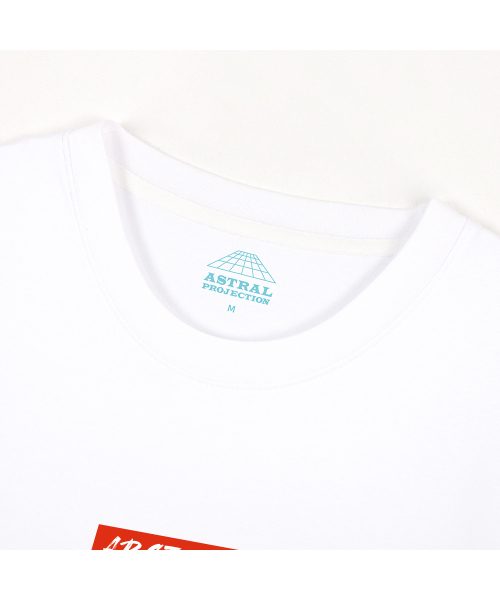 ASTRAL PROJECTION(アストラルプロジェクション)の「エイピースタジオ オーバーサイズ ロングスリーブTシャツ_ホワイト(Tシャツ/カットソー・メンズ・その他・LARGE/MEDIUM/X-LARGE/XX-LARGE)」の3枚目の写真