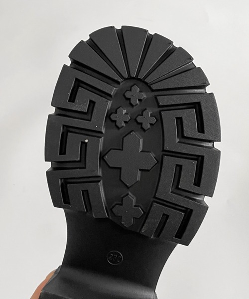 Shoes in Closet(シューズインクローゼット)の「厚底 ダブルベルト ヒール ローファー 471(ローファー・レディース・ブラック/ダークブラウン・S/M/L/LL)」の13枚目の写真